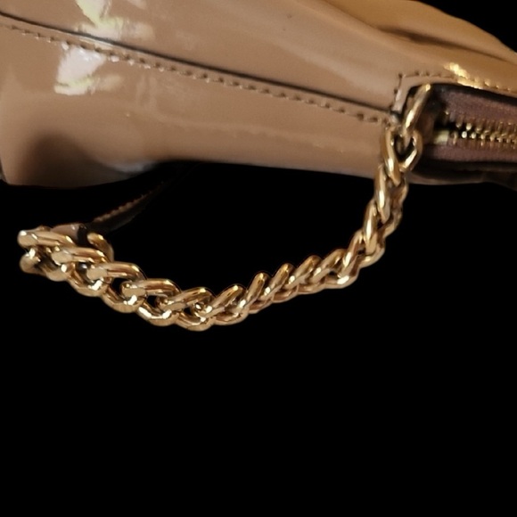 Michael Kors Patent Leather Beige Crossbody Bag with Gold Hardware - Picture 5 of 5